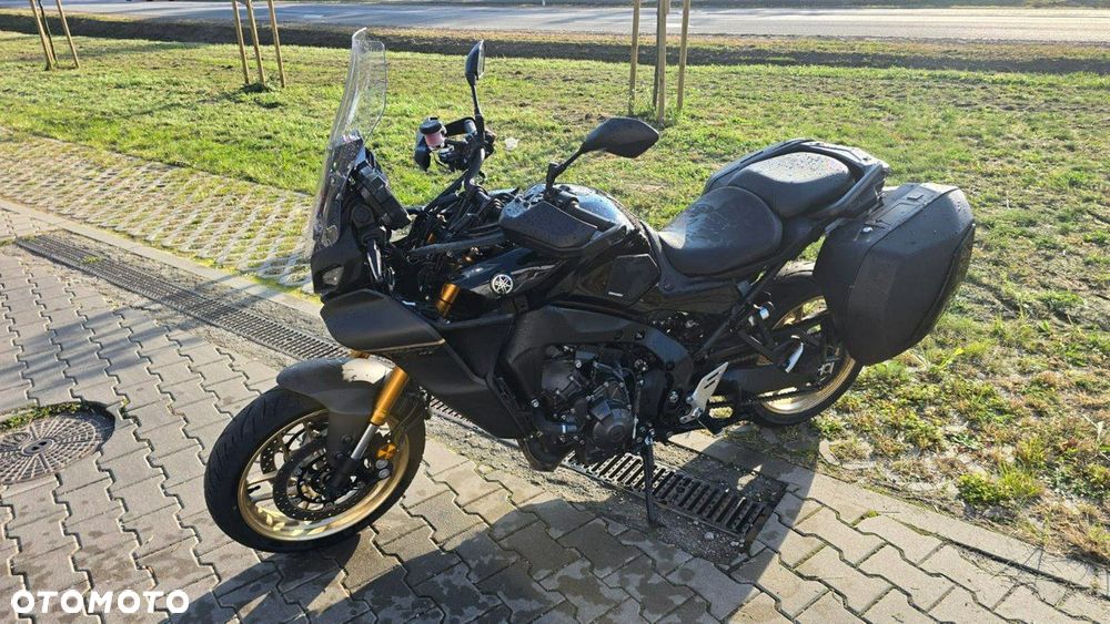 Yamaha MT - 9