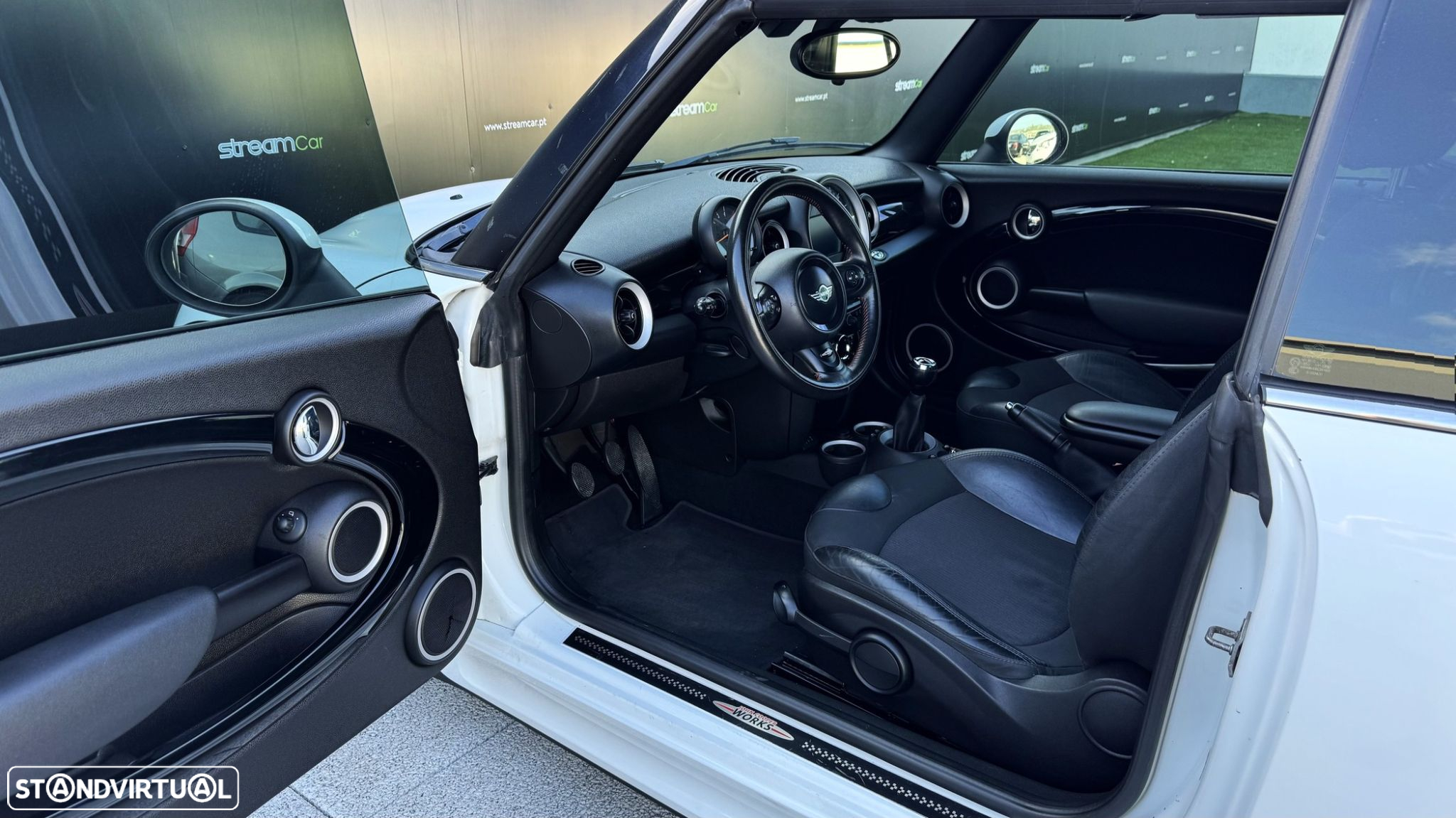 MINI Cabrio Cooper D - 15