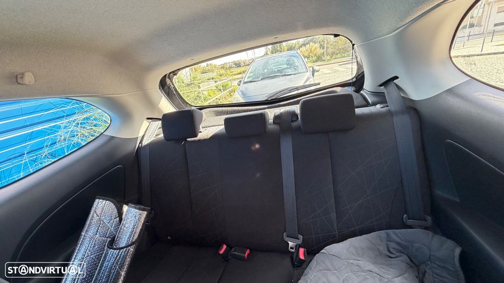Mazda 2 - 7