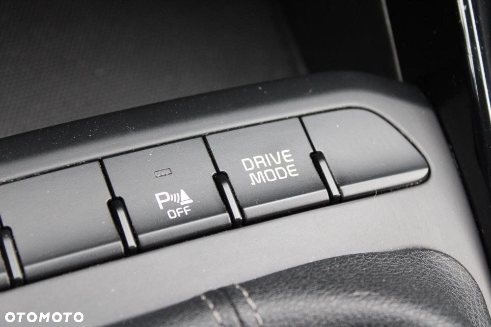 Kia Stonic - 16