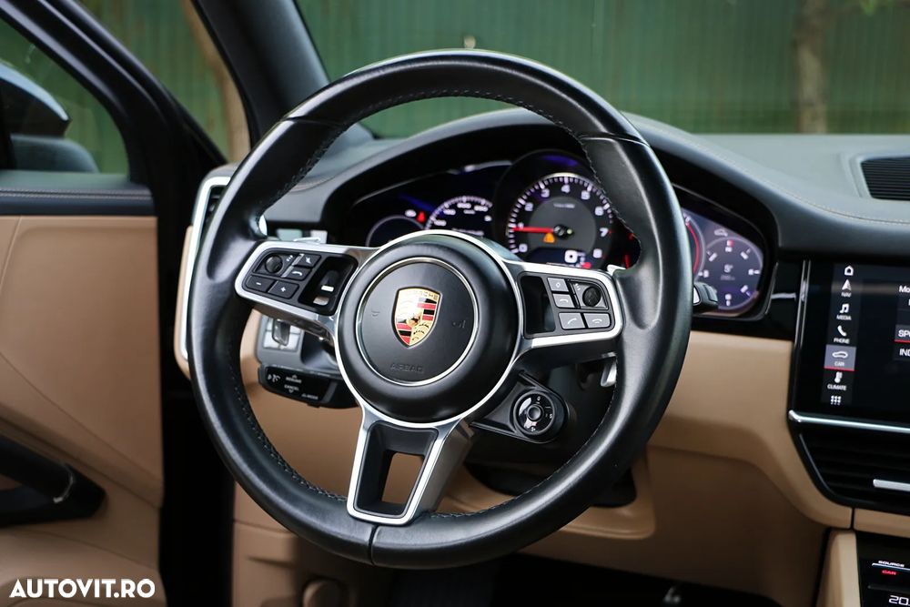 Porsche Cayenne S - 21