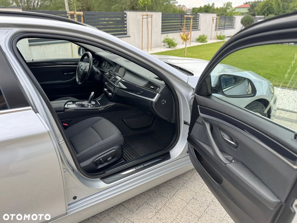 BMW Seria 5 520d - 16