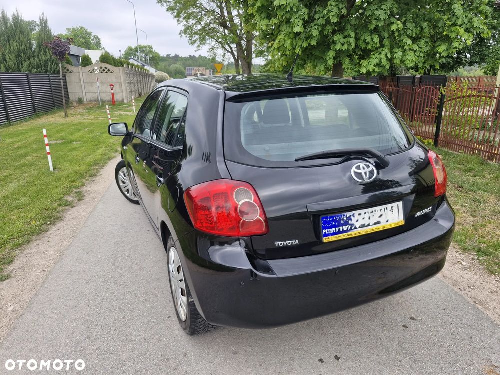 Toyota Auris 1.6 VVT-i Executive - 7
