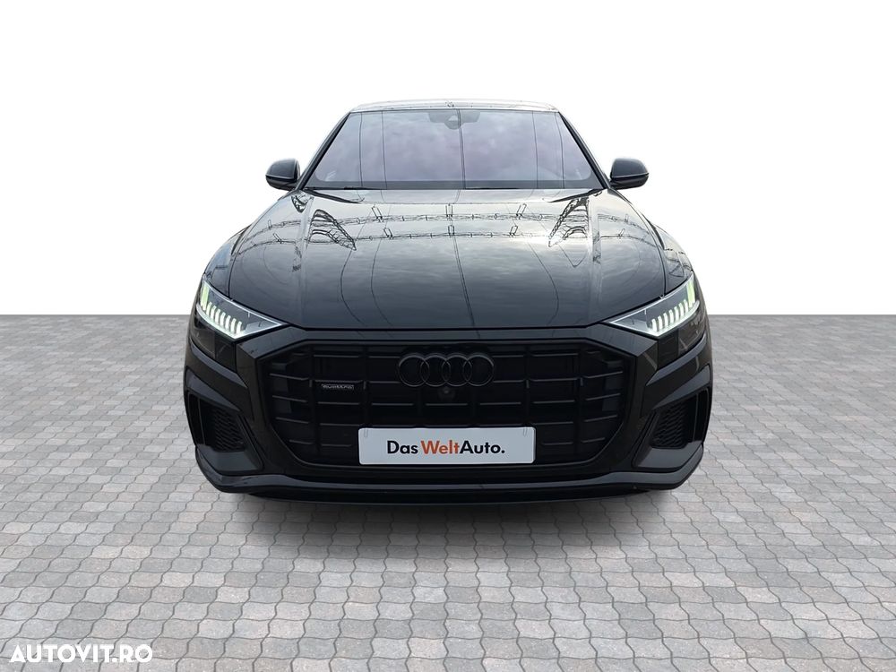 Audi Q8 - 8