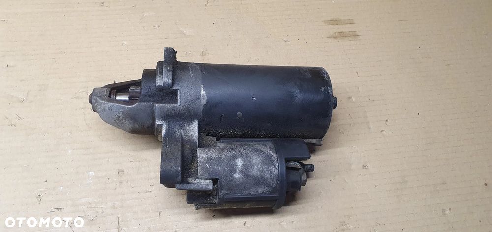 Rozrusznik starter silnika VW Phaeton 3.2 R32 0001115022 012911023C - 1