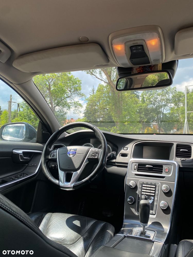 Volvo V60 D3 Geartronic Summum - 7