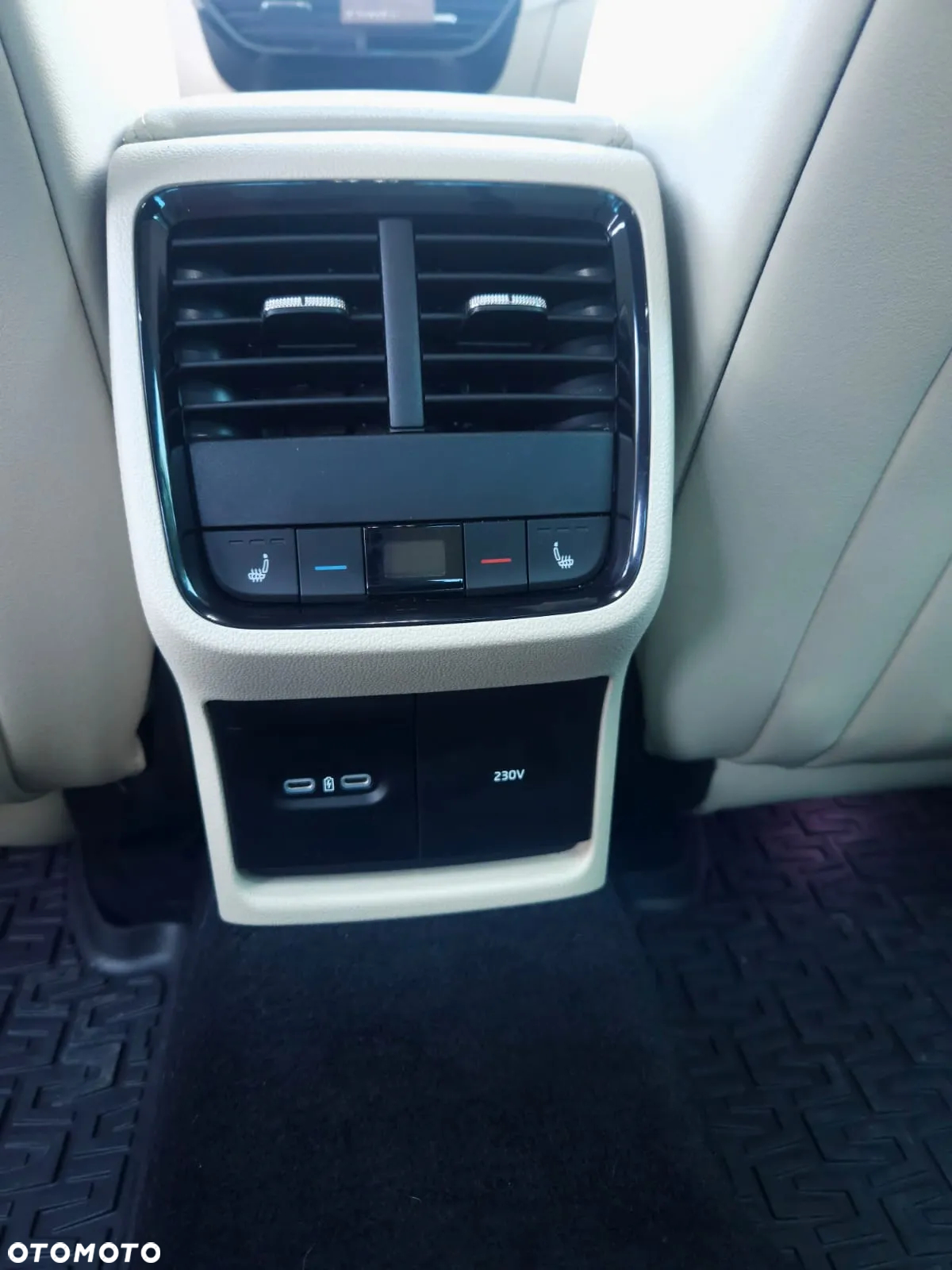 Skoda Octavia 2.0 TSI 4x4 Style DSG - 14