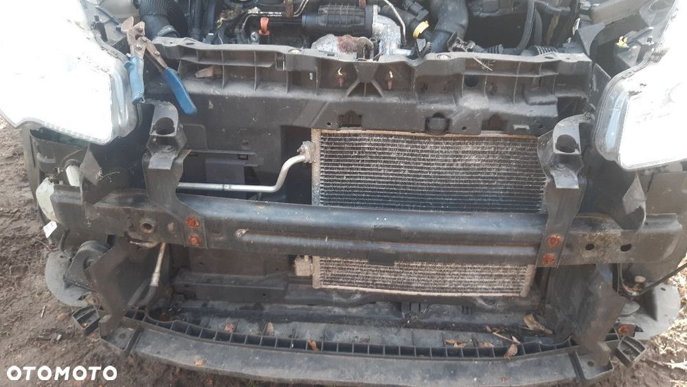 Citroen C3 II DS3 obudowa chłodnic pas chłodnice - 1