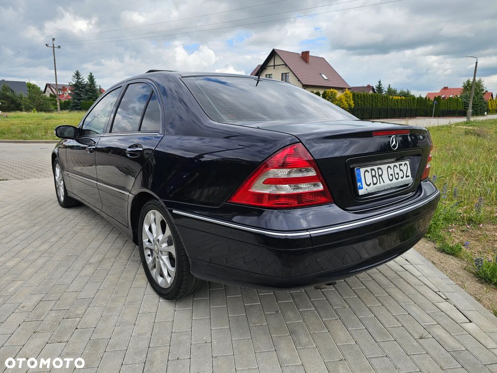 Mercedes-Benz Klasa C 280 7G-TRONIC Elegance - 16