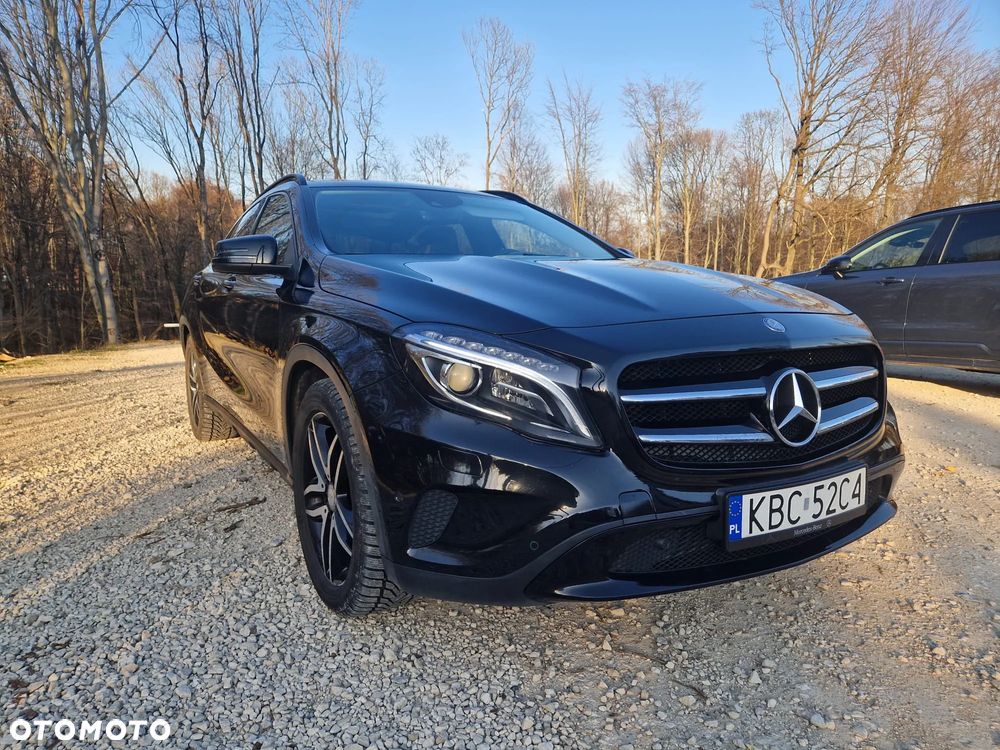Mercedes-Benz GLA 180 7G-DCT Urban - 3