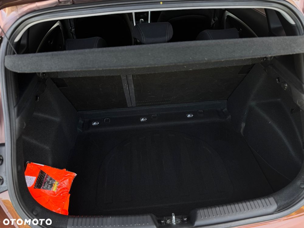 Hyundai i30 i30cw 1.4 Intro Edition - 31