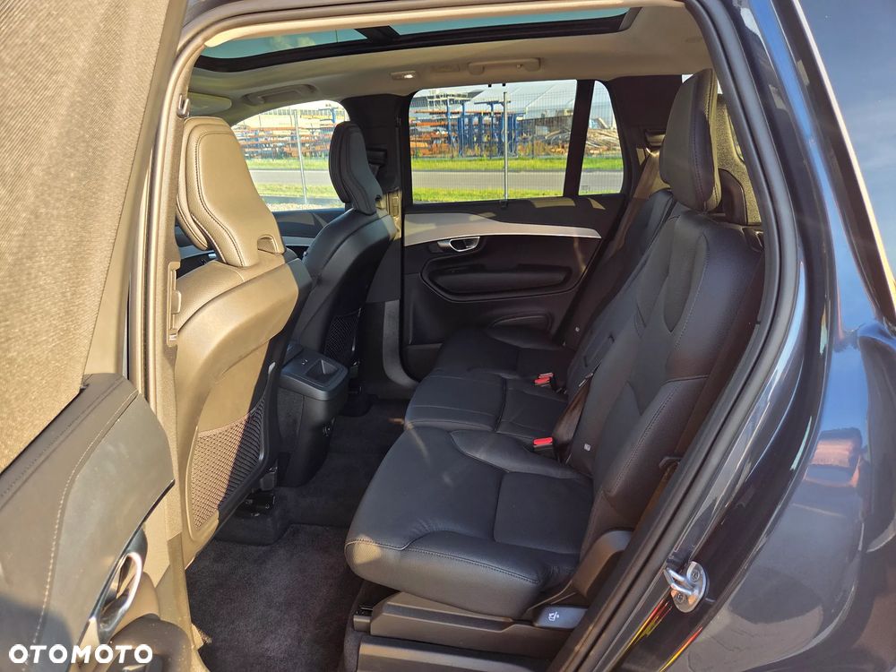 Volvo XC 90 B5 D AWD Plus Bright - 13