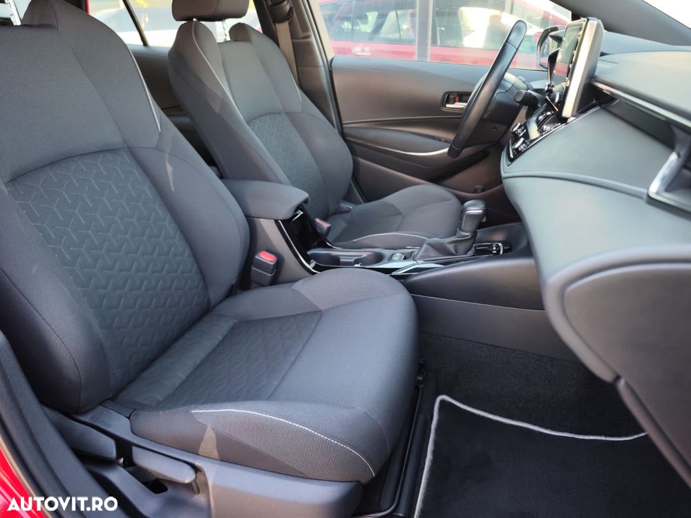 Toyota Corolla 1.8 Business Edition - 18
