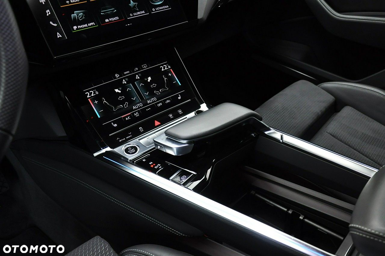 Audi e-tron - 23