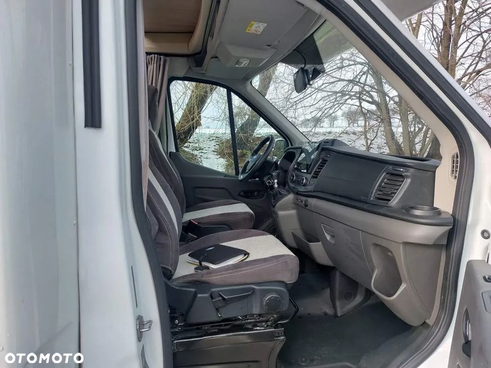 Ford CHALLENGER - 10