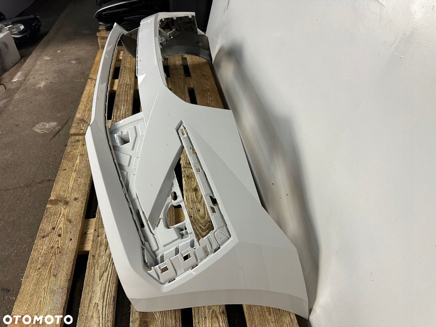 ZDERZAK PRZÓD PRZEDNI SKODA SCALA 657 LIFT FL 2023- 657807221F CAŁY - 2