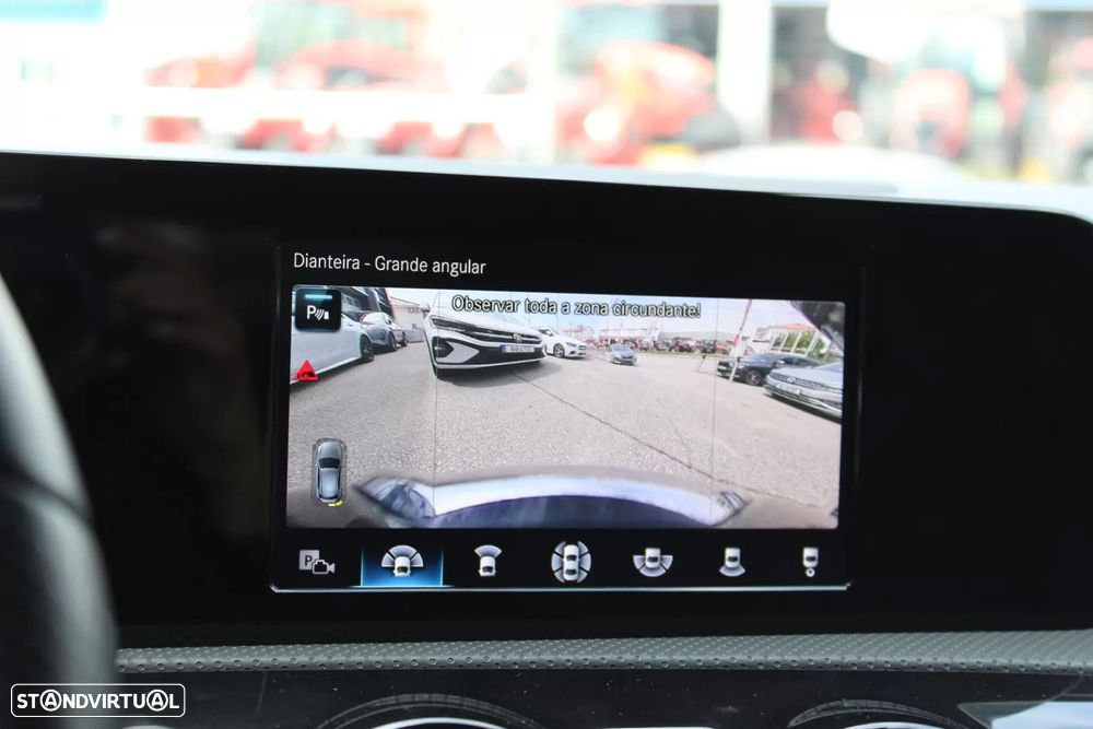 Mercedes-Benz A 250 e AMG Line - 18