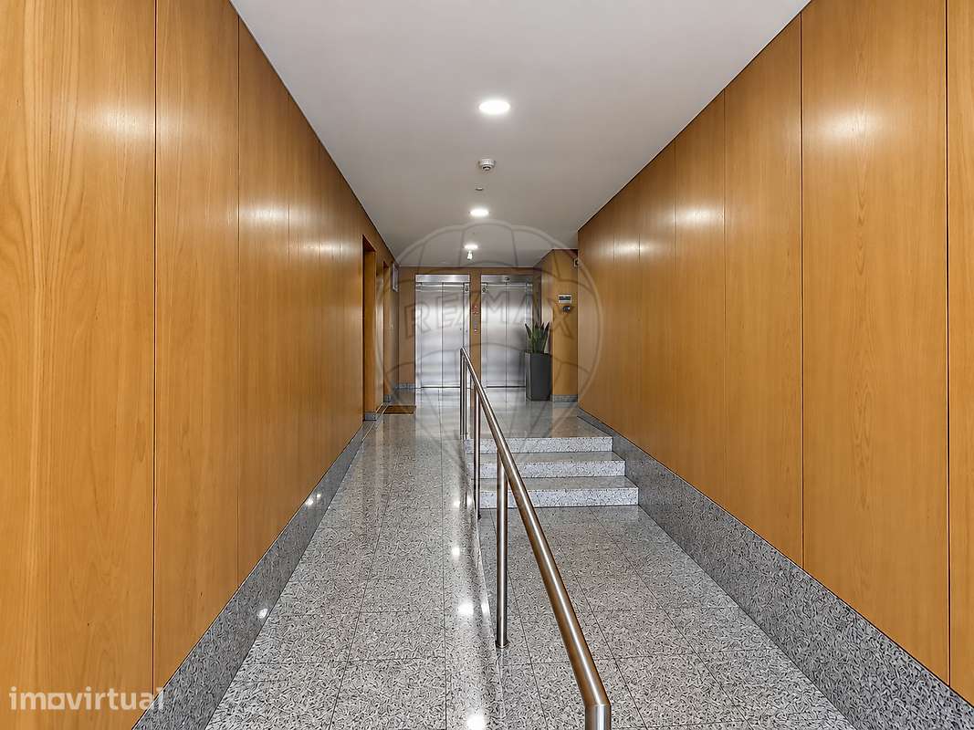 Apartamento T2 para arrendamento - Grande imagem: 2/18