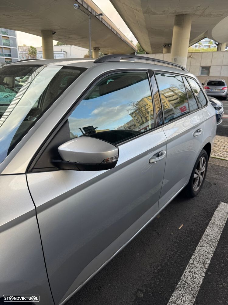 Skoda Fabia Break 1.0 TSI Ambition DSG - 2