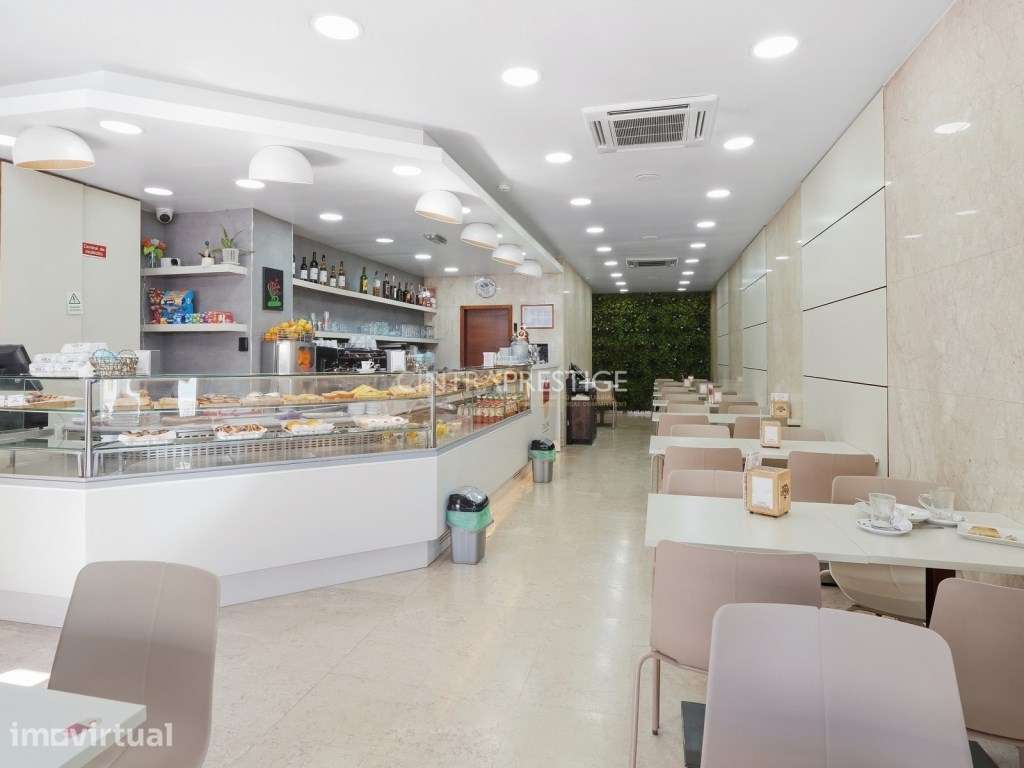 Pastelaria e Snack-Bar Emblemática na Zona Pedonal de Sintra . - Grande imagem: 4/29
