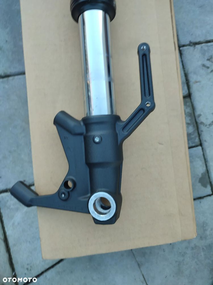 Laga, goleń, amortyzator Kawasaki Z900 RS - 10