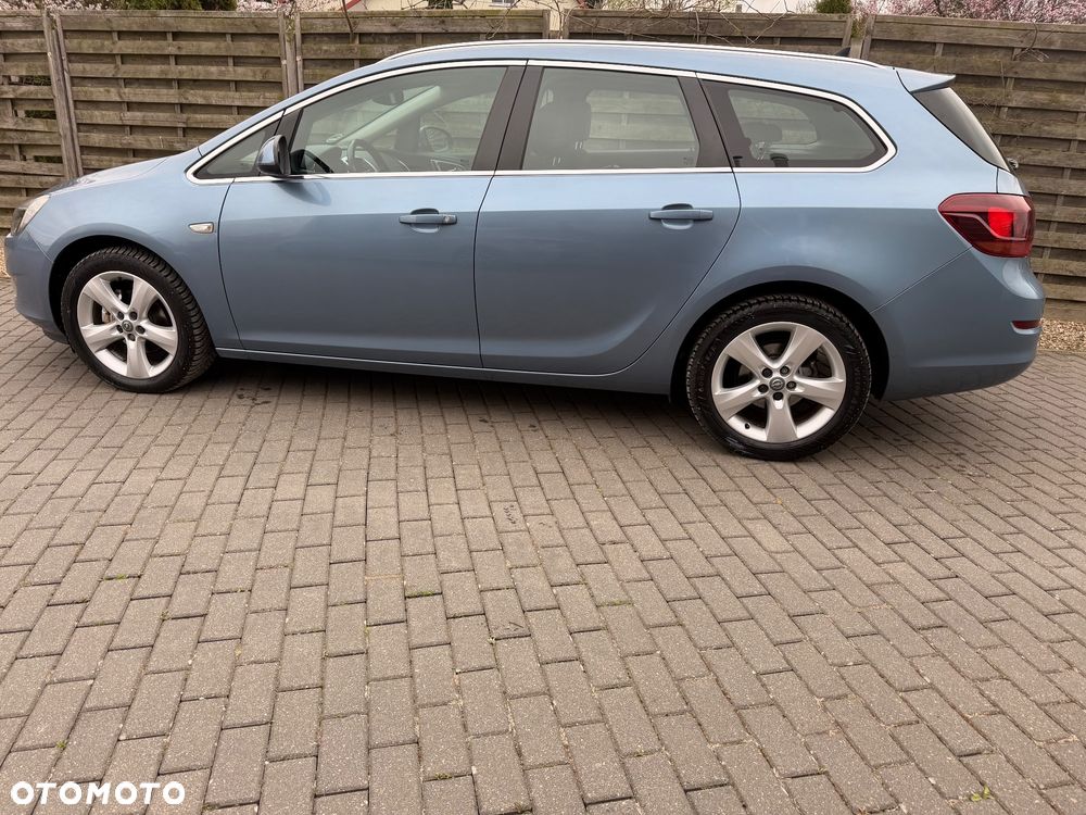 Opel Astra 1.6 Automatik Design Edition - 23