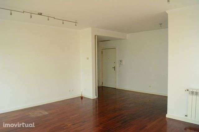 T1 Matosinhos, 1ª linha de mar - Grande imagem: 3/11