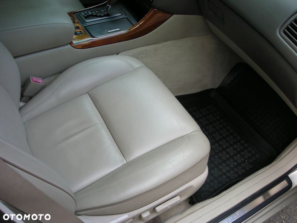 Lexus GS - 19