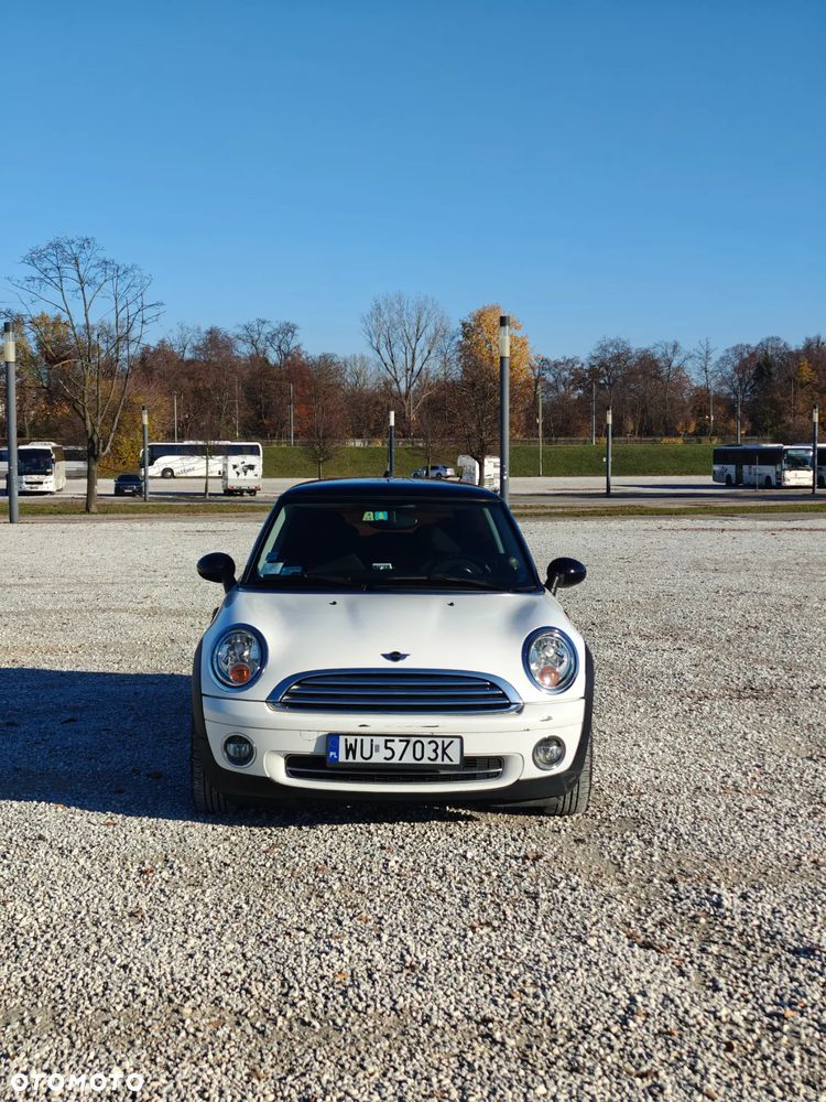 MINI Cooper Standard - 2