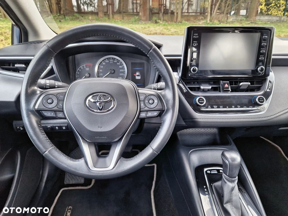 Toyota Corolla 1.8 Hybrid Comfort - 24
