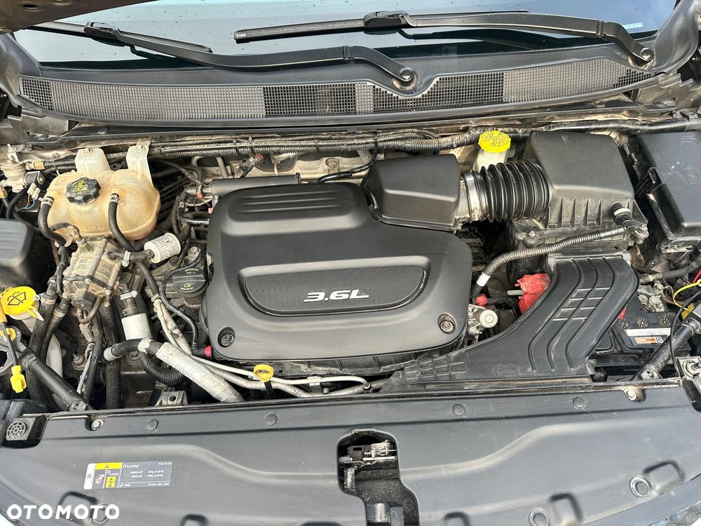 Chrysler Pacifica - 9
