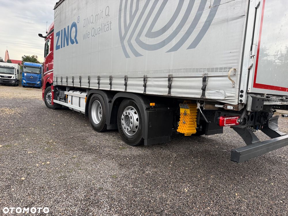 Mercedes-Benz Actros - 19