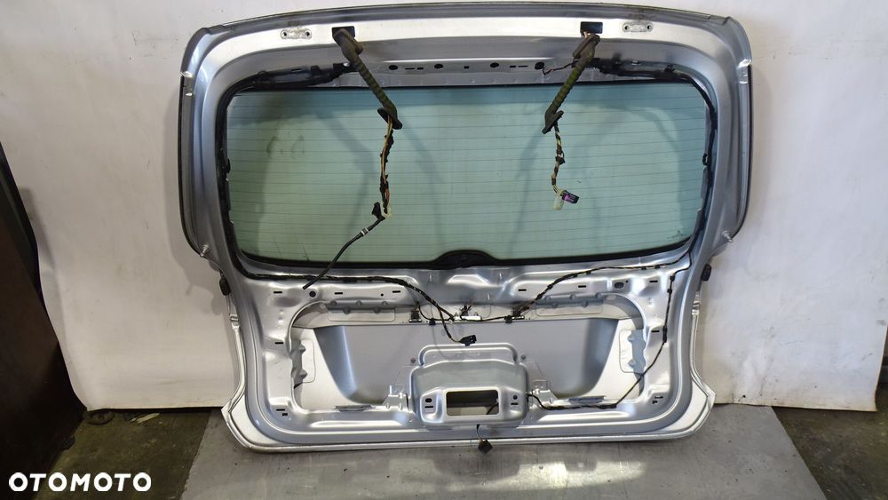 KLAPA TYŁ BAGAŻNIKA VOLKSWAGEN GOLF V 1.4TSI - 4