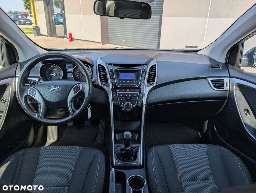 Hyundai i30 1.6 CRDi Comfort - 27