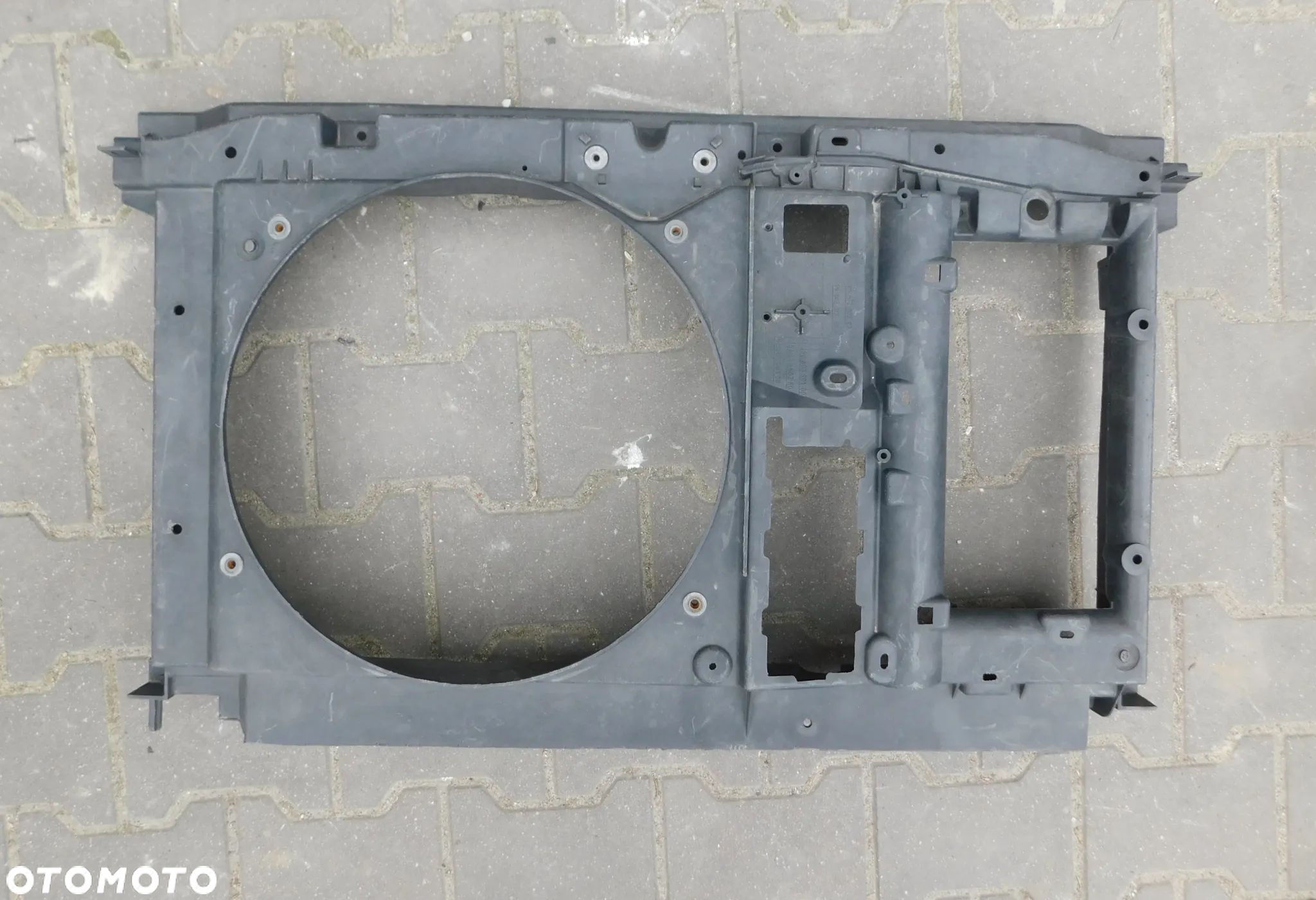 pas przedni PEUGEOT 3008 5008 2.0 HDI - 1