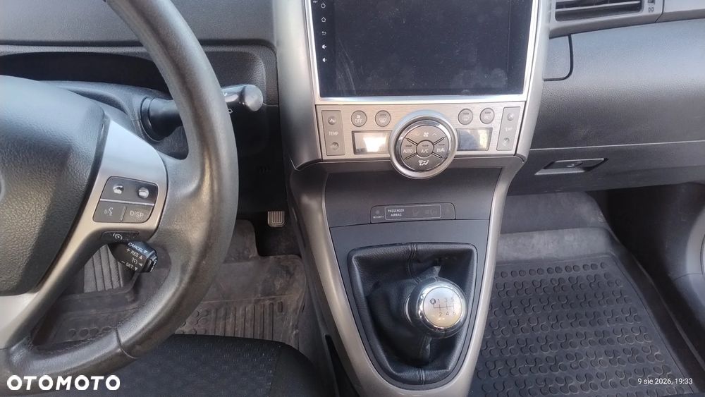 Toyota Verso 2.0 D-4D Sol 7os - 19