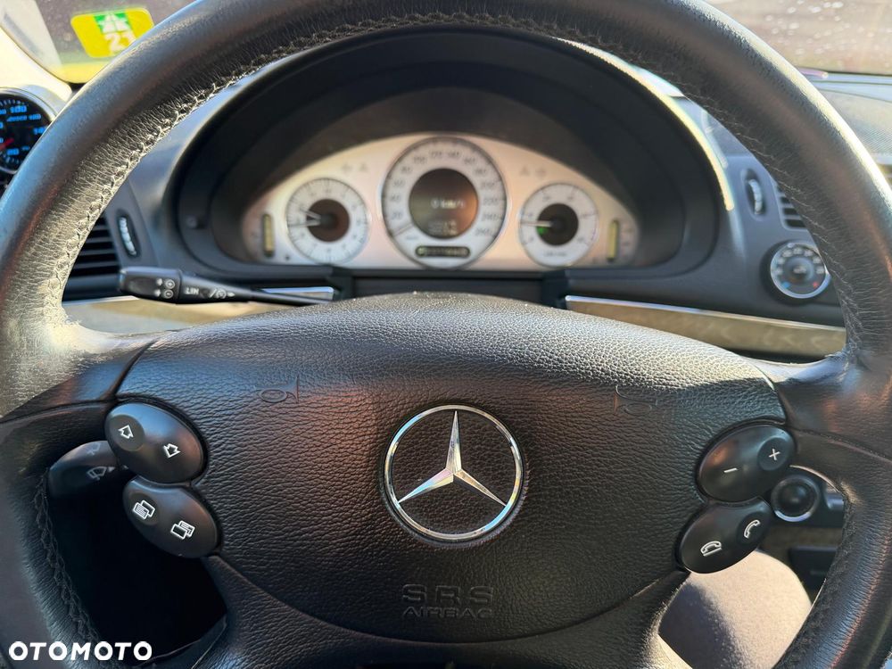 Mercedes-Benz Klasa E 320 CDI Avantgarde Sport Edition - 15