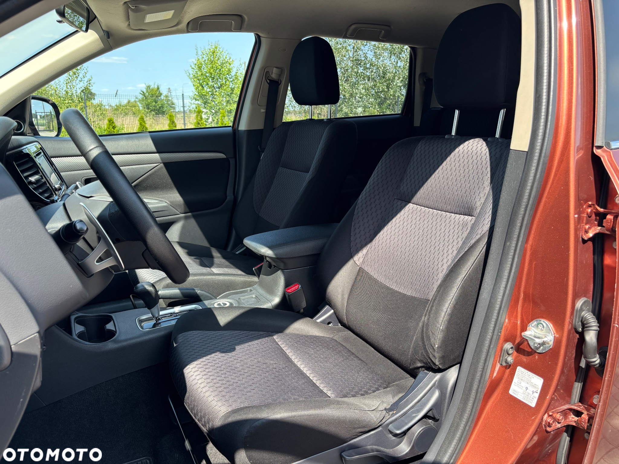 Mitsubishi Outlander - 15
