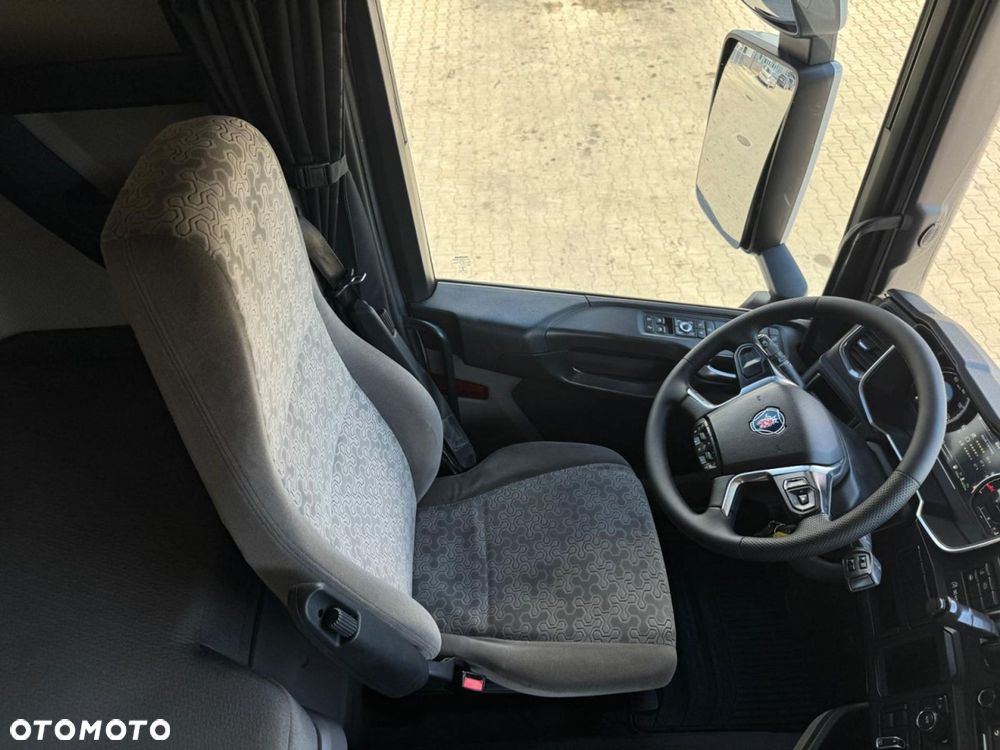 Scania R 450 A4x2NA - 17