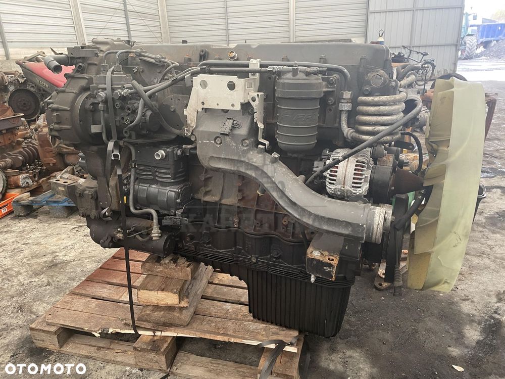 Iveco S-Way Stralis F3GGE611B - silnik kompletny - 1
