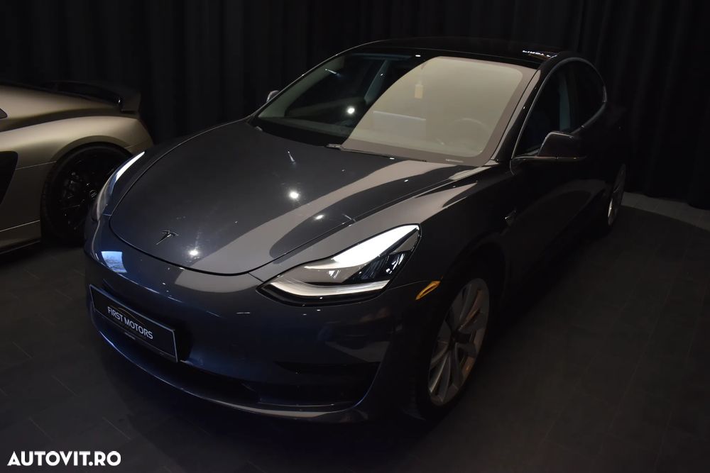 Tesla Model 3 Standard Reichweite Plus Hinterradantrieb - 3