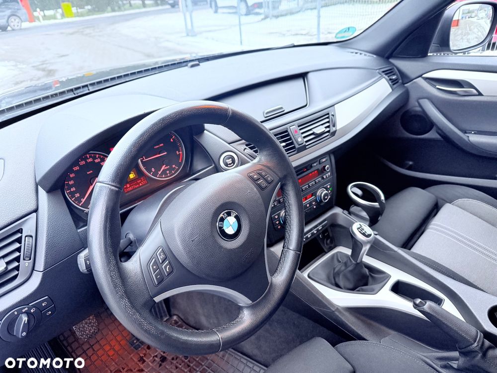 BMW X1 xDrive18d xLine - 35