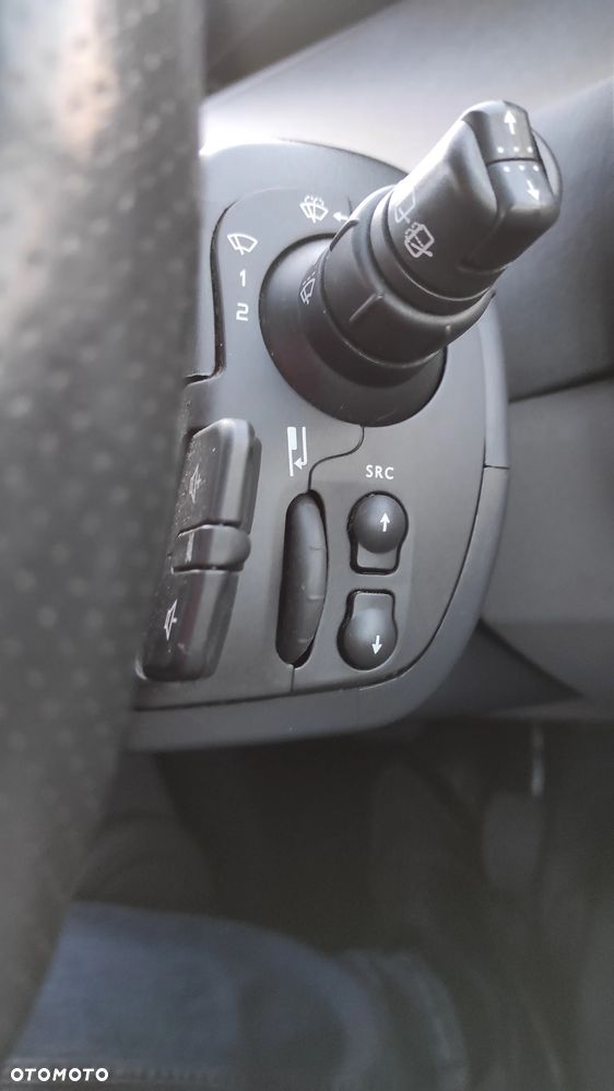 Renault Scenic 1.9 dCi FAP Conquest - 24