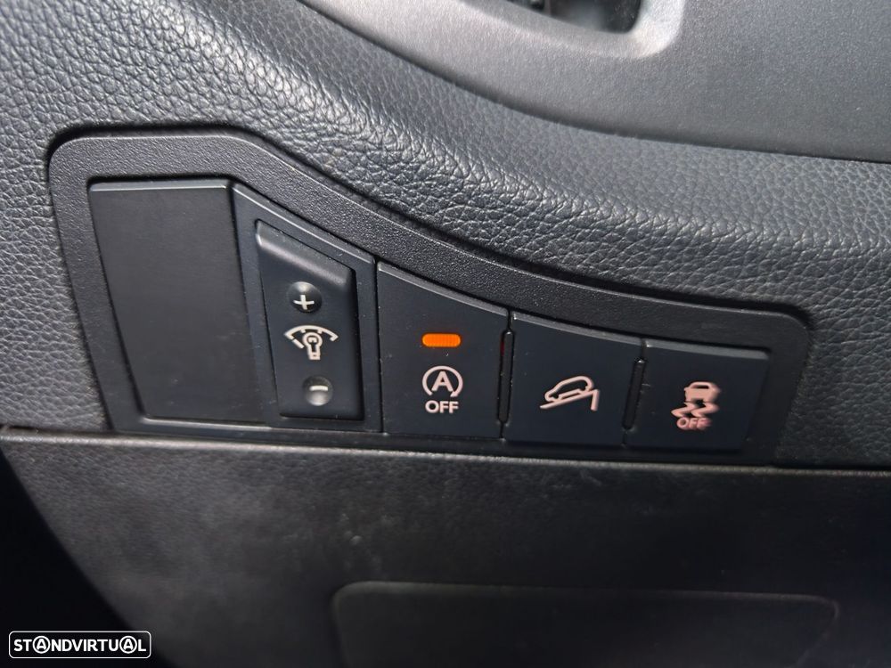 Kia Sportage 1.7 CRDi ISG LX - 11