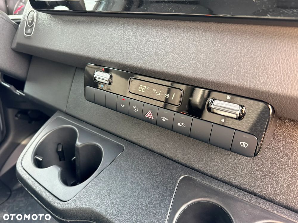Mercedes-Benz Sprinter - 14