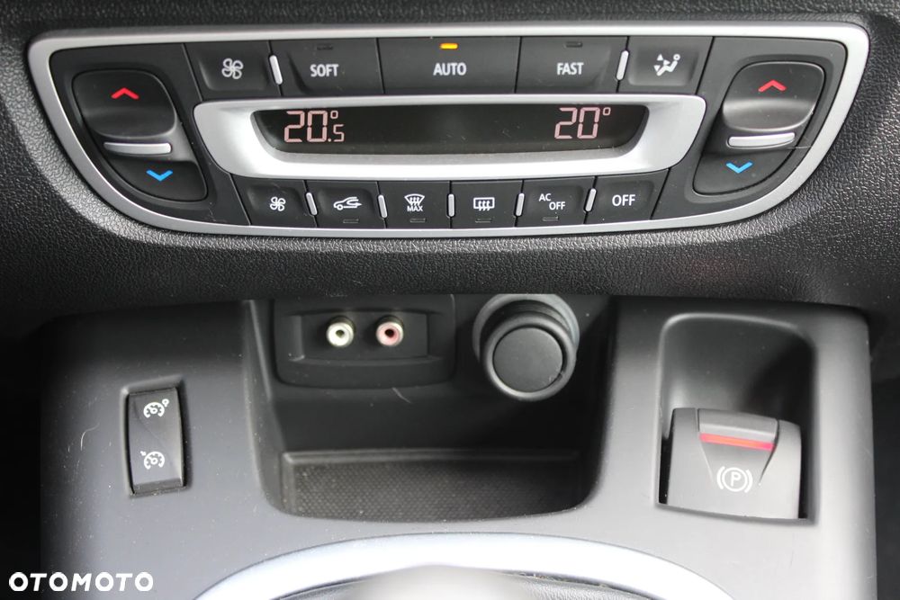 Renault Scenic 1.6 16V Expression - 27