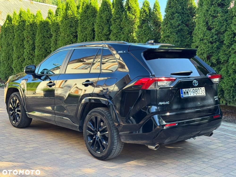 Toyota RAV4 - 8