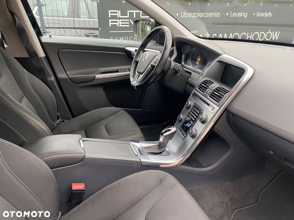 Volvo XC 60 D3 Geartronic Momentum - 13