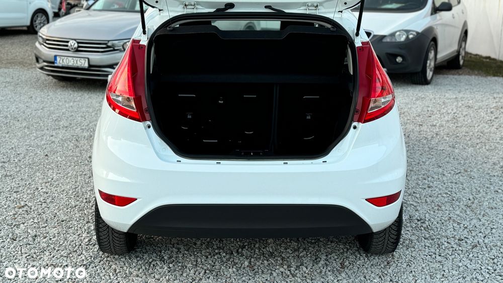 Ford Fiesta 1.4 Trend - 13