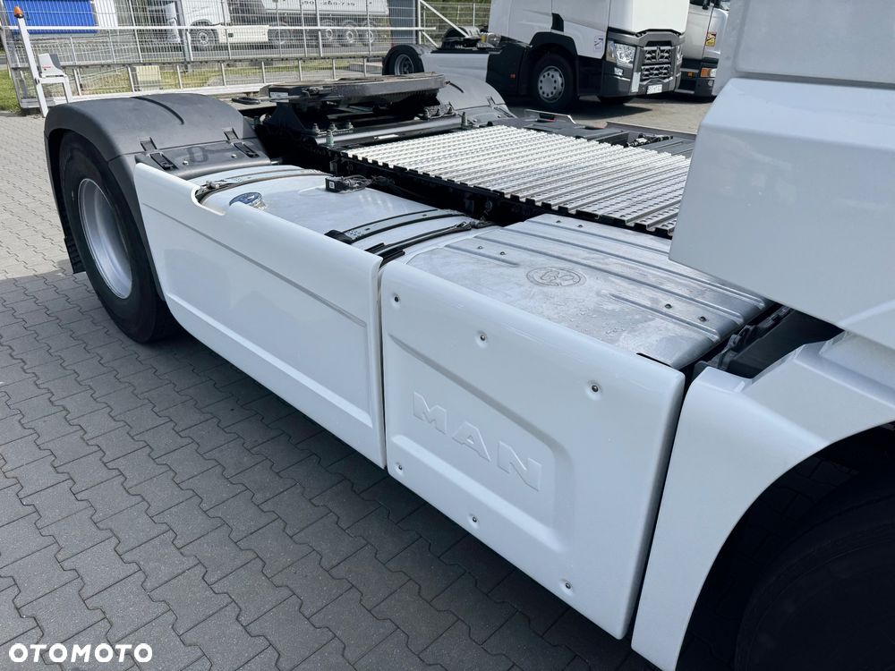 MAN TGS 18.510 BOGATA WERSJA PRZÓD/TYŁ PODUSZKI - 12